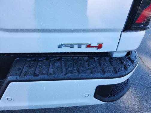 2026 GMC Sierra 2500 AT4