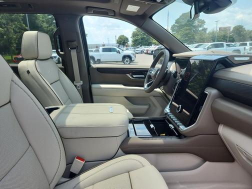 Glacier White Tricoat 2026 GMC Yukon Denali