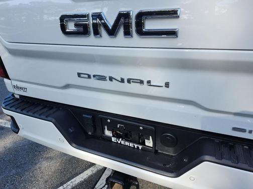 2025 GMC Sierra 2500 Denali Ultimate