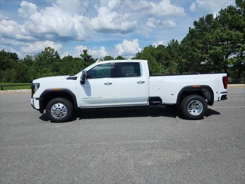 2025 GMC Sierra 3500 Denali