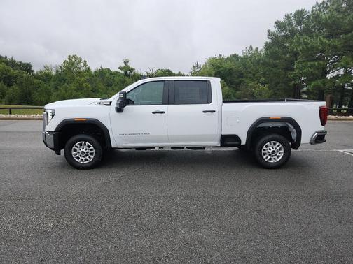 2025 GMC Sierra 2500 Base