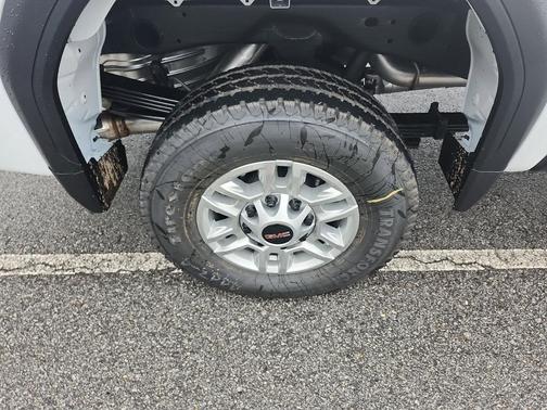 2025 GMC Sierra 2500 Base