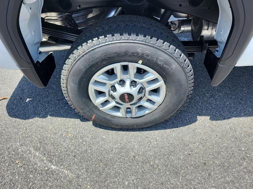 2025 GMC Sierra 2500 Base