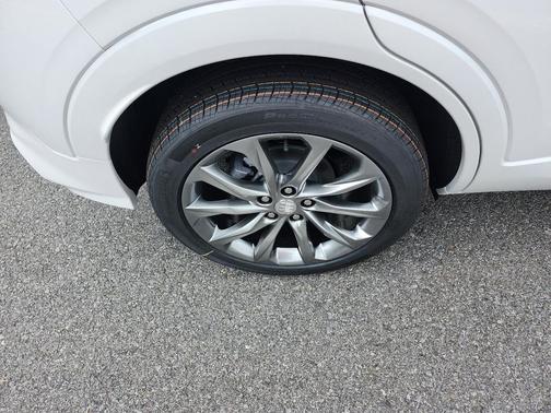White Frost Tricoat 2026 Buick Encore GX Avenir