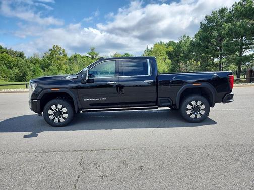 2026 GMC Sierra 2500 Denali