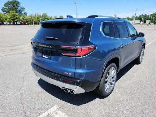 2025 GMC Acadia Denali