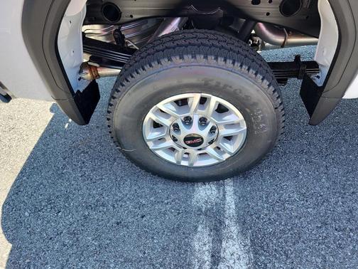 2025 GMC Sierra 2500 Base