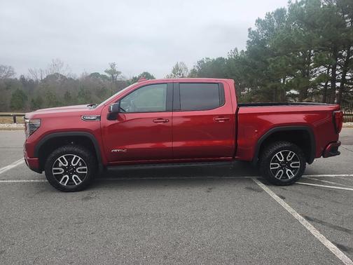 2025 GMC Sierra 1500 AT4