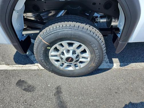 2025 GMC Sierra 2500 Base
