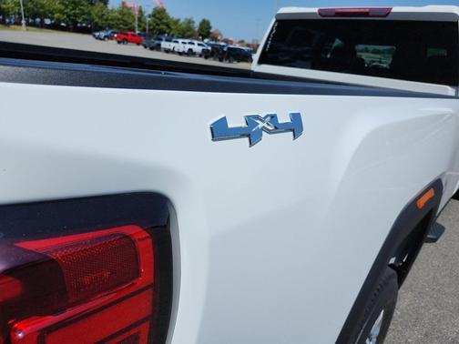 2025 GMC Sierra 2500 Base