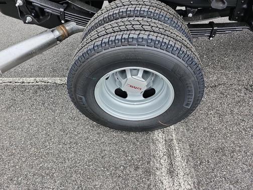 Coastal Dune 2026 GMC Sierra 3500 Base