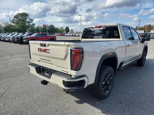 2026 GMC Sierra 2500 AT4
