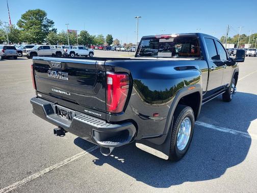 2024 GMC Sierra 3500 Denali