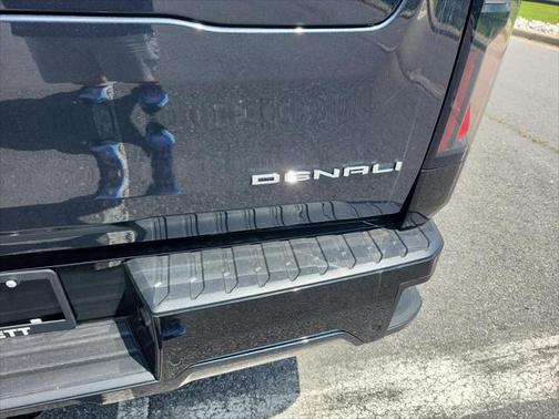 2025 GMC Sierra EV Max Range Denali