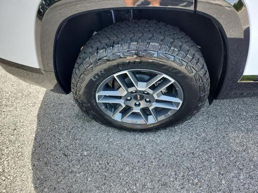 2026 GMC Terrain AWD AT4