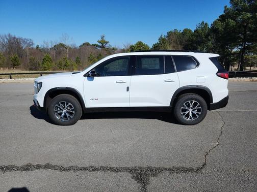 2026 GMC Acadia AT4 AWD