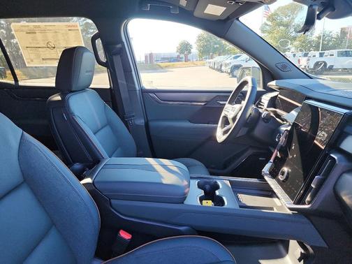 2026 GMC Acadia AT4 AWD