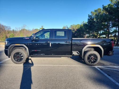 2026 GMC Sierra 2500 AT4