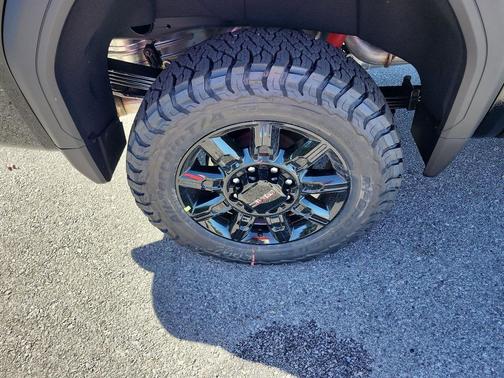 2026 GMC Sierra 2500 AT4