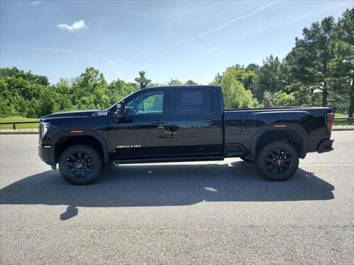 2025 GMC Sierra 2500 AT4