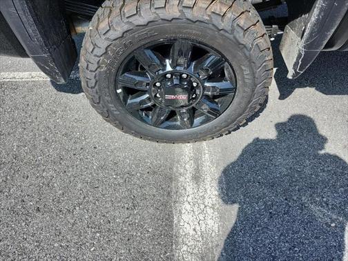 2025 GMC Sierra 2500 AT4