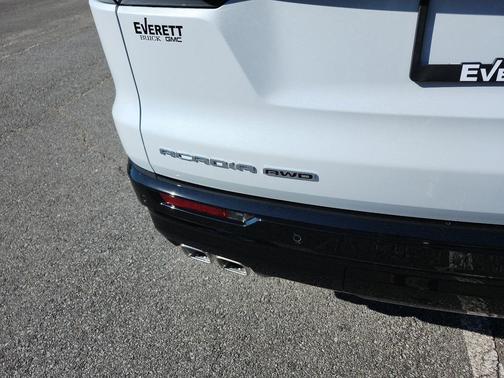 2026 GMC Acadia Denali