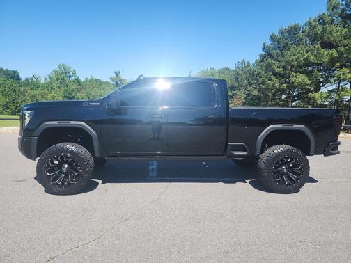 Onyx Black 2025 GMC Sierra 2500 Denali Ultimate