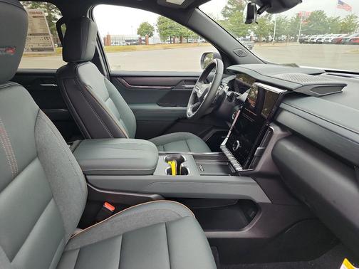 2026 GMC Acadia AT4 AWD