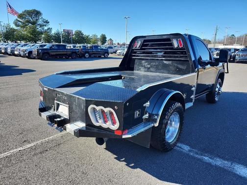 2025 GMC Sierra 3500 SLE