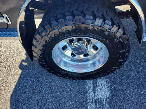 2025 GMC Sierra 3500 SLE