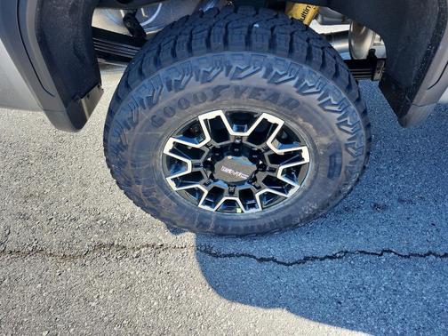 2026 GMC Sierra 2500 AT4X