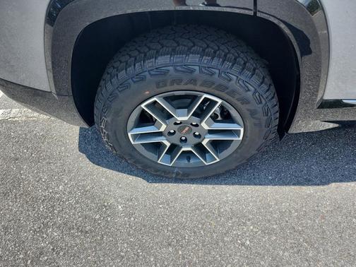 2026 GMC Terrain AWD AT4