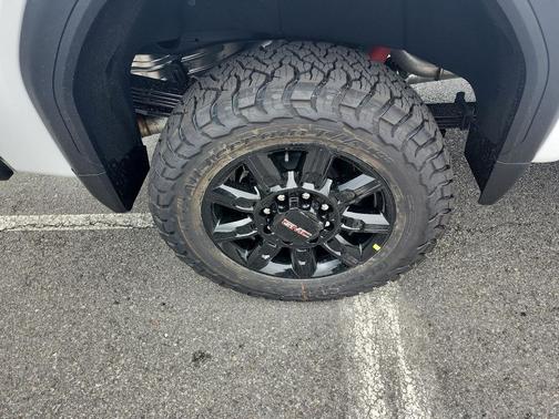 2026 GMC Sierra 2500 AT4