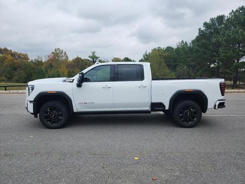 2026 GMC Sierra 2500 AT4