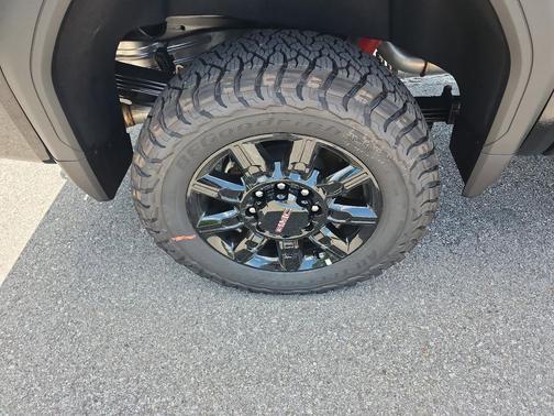 2025 GMC Sierra 2500 AT4
