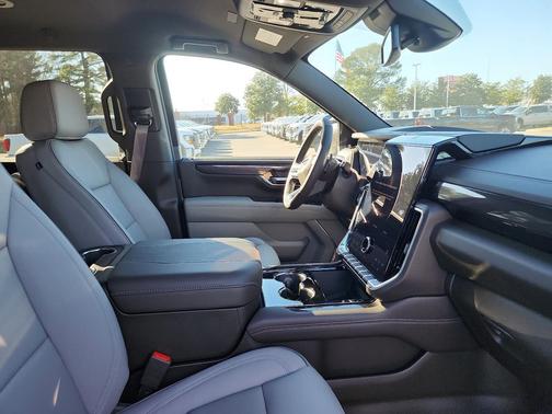 Summit White 2026 GMC Yukon XL 2WD Elevation