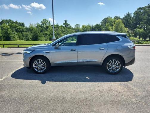 2023 Buick Enclave Essence FWD