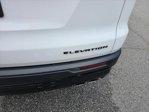 2024 GMC Acadia FWD Elevation