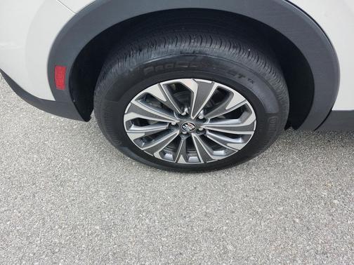 White Frost Tricoat 2024 Buick Envision Preferred AWD