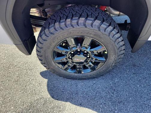 2026 GMC Sierra 2500 AT4