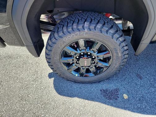 2026 GMC Sierra 2500 AT4