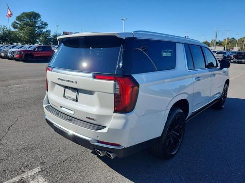 2025 GMC Yukon XL Denali