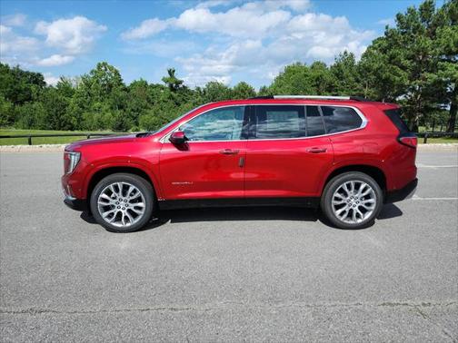2025 GMC Acadia Denali