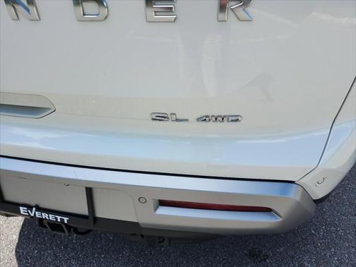 2023 Nissan Pathfinder SL 4WD