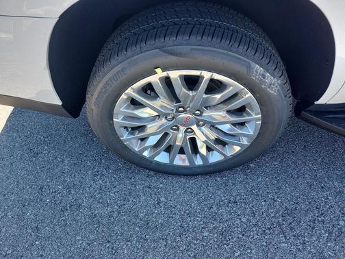Summit White 2026 GMC Yukon 4WD Elevation