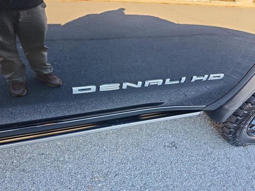 2021 GMC Sierra 2500 Denali