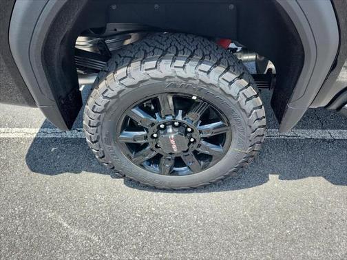 2025 GMC Sierra 2500 AT4