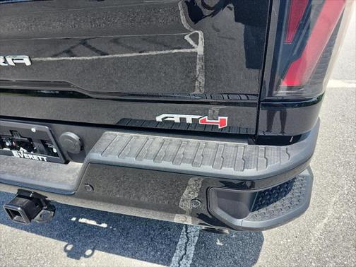 2025 GMC Sierra 2500 AT4