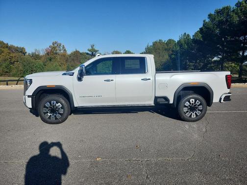 2026 GMC Sierra 2500 Denali