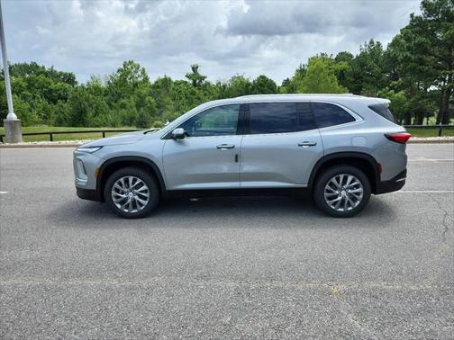 2025 Buick Enclave Preferred FWD